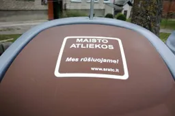 Maisto atliekas rūšiuokime į rudą konteinerį