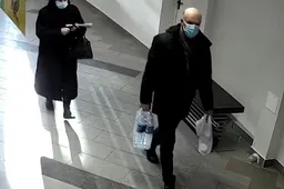 Policija prašo atpažinti asmenis, kurie lankėsi "Iki" parduotuvėje Alytuje