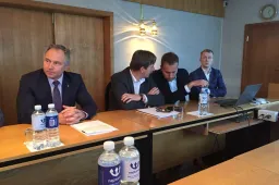 Oficialu: autobusų stotį valdanti „Kautra“ alytiškius vežios ir mieste