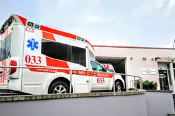 Trūkus virvei Alytuje susižalojo namą dažęs darbininkas