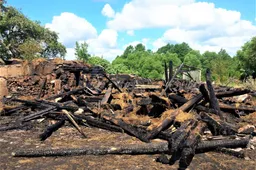 Supleškėjo ūkinis pastatas su 3 tonomis grūdų - Dauguose įtariamas padegimas