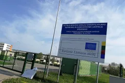 Nebjaurokime Alytaus veido atliekomis prie naujų rūšiavimo konteinerių