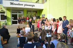 Paskelbti konkursai Krokialaukio ir Miroslavo gimnazijoms vadovauti, Butrimonys ieško chemiko