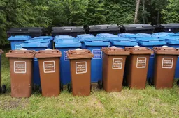 Dainų slėnyje pastatyta keliasdešimt konteinerių – kad šventėje būtų švaru