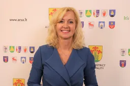 Artėjančių mokslo metų naštai palengvinti – socialinė rajono parama mokiniams