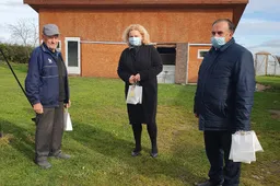 Spalis – pagyvenusių žmonių lankymo mėnuo