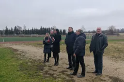 Bus rekonstruotas Simno stadionas
