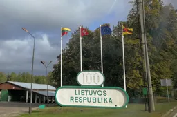 Pasienyje pradėta sanitarinė koronaviruso kontrolė: keleiviai tikrinami termovizoriumi