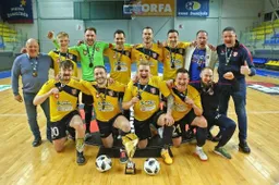 DFK „Dainavos” salės futbolininkų kraityje – istorinis aukščiausios lygos medalis