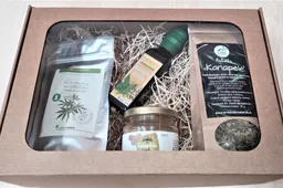 „Tėviškės namų“ krautuvėlės produktus darbuotojams dovanoti renkasi ir verslo įmonės