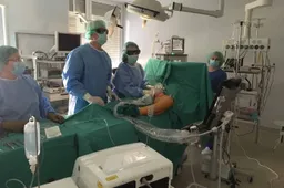 Kelio sąnarių operacijoms vietoje eilių didžiuosiuose miestuose pacientai vis dažniau renkasi kurortą