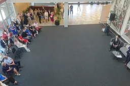 Originalus verslo klubo gimtadienis – šventinis „Kaukių baliaus“ fotoparodos atidarymas