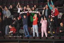 Pergalę varsiečiai dovanojo kapitonui