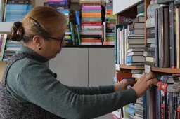 Naujoji knygnešė Olesia: „Alytiškės laukia meilės romanų, o vyrams patinka detektyvai...“