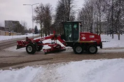 Alytaus savivaldybė svarsto nutraukti sutartį su prastai miesto kelius valančia įmone