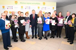 Pasveikinti vasarį gimusieji