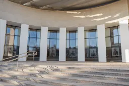 Lietuvos valstybės atkūrimo diena Alytuje: „Signatarų stalas“ ir muzikiniai pasirodymai