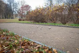 Alytaus „Rotary“ klubas padovanojo miestiečiams rutulinio žaidimo aikštelę