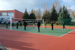 Atnaujintas Alytaus Vidzgirio progimnazijos sporto aikštynas