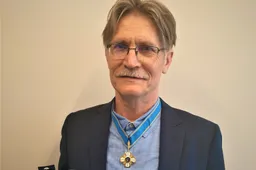 Lietuvos vandentvarkos ūkio garbės ženklas – ilgamečiam „Dzūkijos vandenų“ darbuotojui