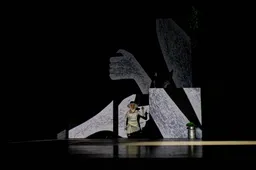 Alytaus miesto teatras sezoną pradeda nuo spektaklio pagal tikras jaunų žmonių istorijas