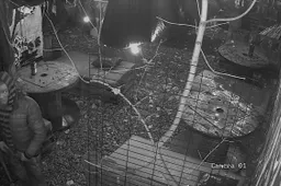 Ieškomi vyrai, apgadinę „Fenix“ baro nuosavybę