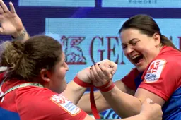 Pirmąsyk Lietuvoje – rankų lenkimo pasaulio taurės varžybos Alytuje