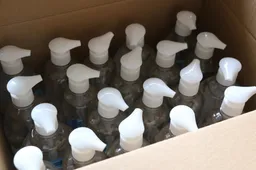 Tarp rankų dezinfekcinio skysčio gamybos leidimus gavusiųjų ir – alytiškė įmonė