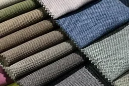 Rinkitės užuolaidas, kuriančias namų jaukumą ir originalumą