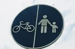 Jauna našlė likimo nekeikia ir siekia sukurti jaukumą savo mažamečiams