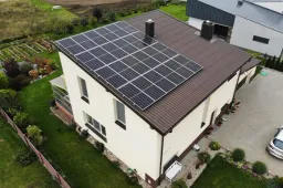 Svarstote apie saulės elektrinę? Sužinokite kaip pasinaudoti APVA parama ir sutaupykite