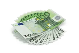 Sukčiai patuštino banko sąskaitą – moteris neteko tūkstančių eurų