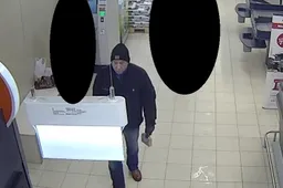 Ieškomas ne savo pinigus parduotuvėje pasiimti galėjęs vyras