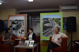 Literatūriniame Alytaus vagone bendravo Elžbieta, Kornelijus ir Virginija