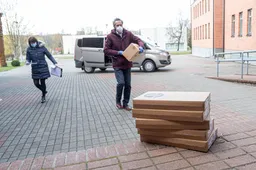 Alytaus miesto mokiniams nupirkta daugiau kaip 400 kompiuterių