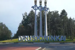 Vasarai Druskininkuose – spektaklis „Terapijos“