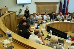 Nepatvirtintas miesto biudžetas balsavimui grįžta į 50-ąjį tarybos posėdį