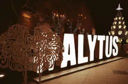 Dėl Kalėdų eglutės Alytuje – komisijos sprendimas: „Dekoracijų kokybė neatitinka sutarties“