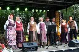 Dainų šventėje – ir Alytaus rajono folkloro ansamblis „Žolynai“