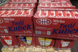 Iš lentynų renkami Rokiškio, Varėnos, Alytaus ir Marijampolės pieninių produktai