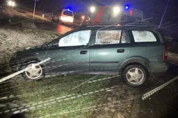 Girtas vairuotojas nudardėjo į griovį