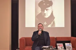 Knygą Alytuje pristatęs rašytojas prisipažino turįs dzūkiško kraujo ir sentimentų šiam kraštui