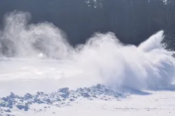 Dzūkijos ežerus užklojo ledas, skendo ne tik žmonės, bet ir transportas