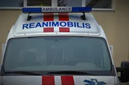 Motociklas – į griovį, keleivė – į reanimaciją