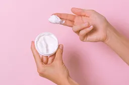 Veido kremas – lyg jaunystės eliksyras