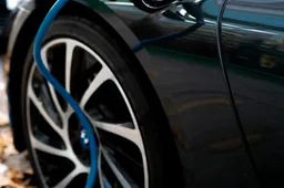 Privalumai, kuriuos teikia įkraunamas hibridas