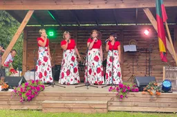 Šventė Ūdrijoje – su jaukiais pasėdėjimais, koncertais ir keturračių šou