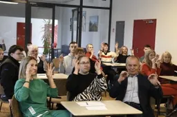 Simne surengtas pirmas „Kartų protmūšis”