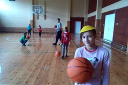 Alytaus miesto bendruomenės centro vaikai ir jaunimas išmėgino „Krepšinio galią”