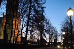 Birštone vyriškis padegė bažnyčios duris